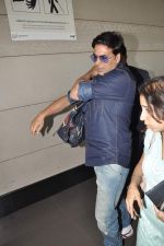Akshay Kumar leave for Dubai on 7th Nov 2012 (9).JPG